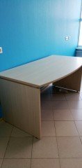 Прямой офисный стол